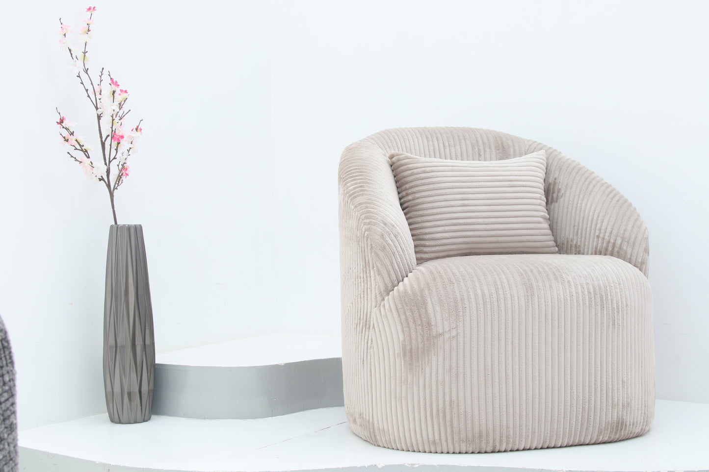 Milo Chair